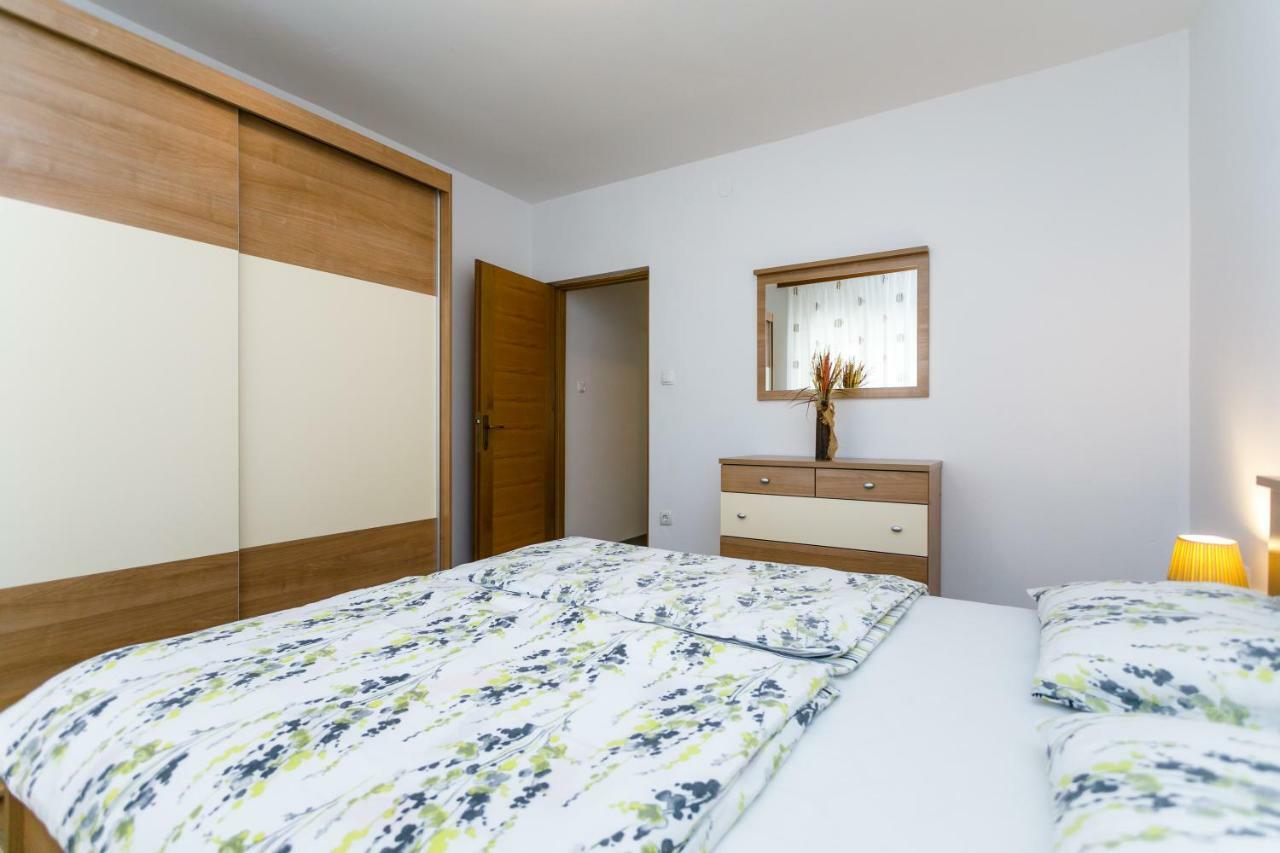 Holiday House Snjezana 크르크 외부 사진