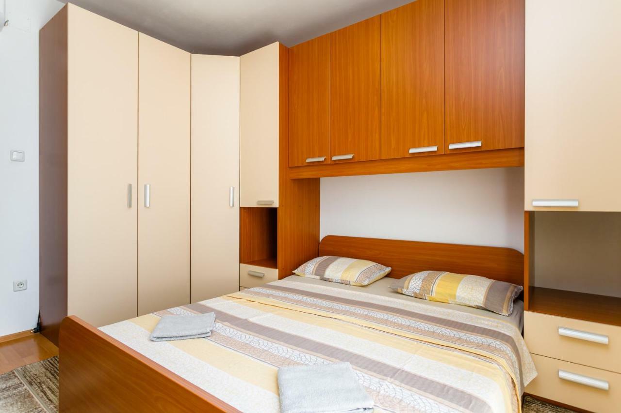 Holiday House Snjezana 크르크 외부 사진