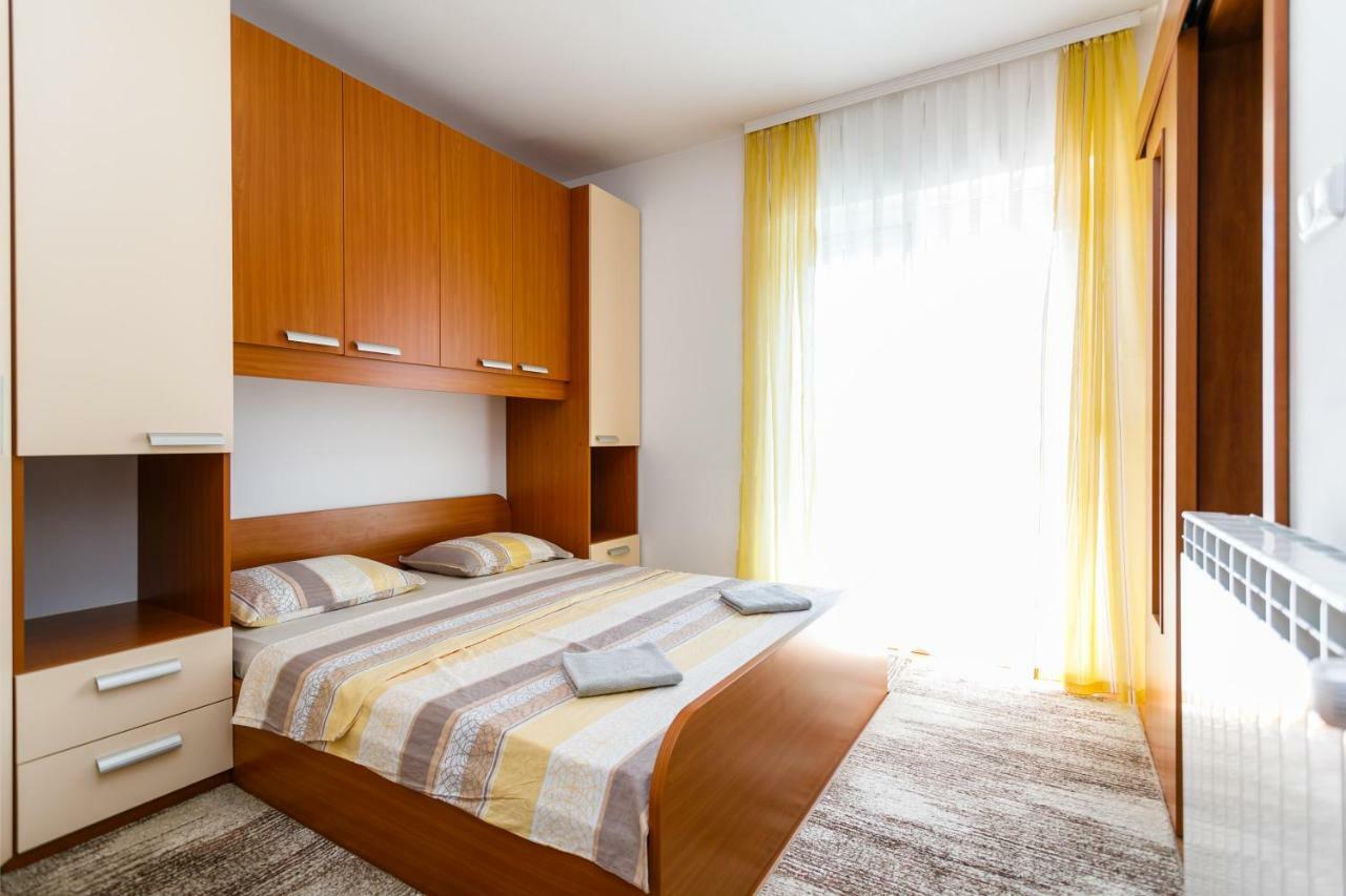 Holiday House Snjezana 크르크 외부 사진