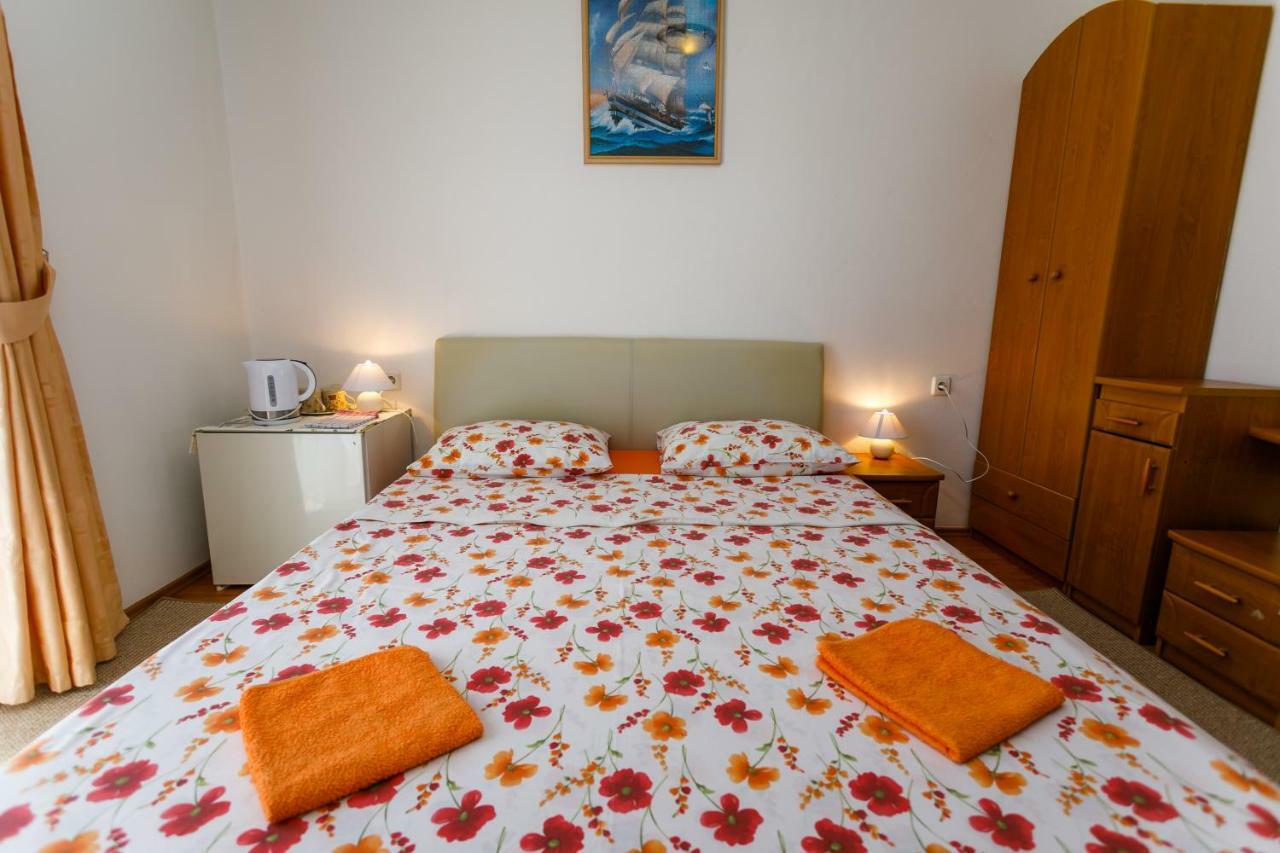 Holiday House Snjezana 크르크 외부 사진